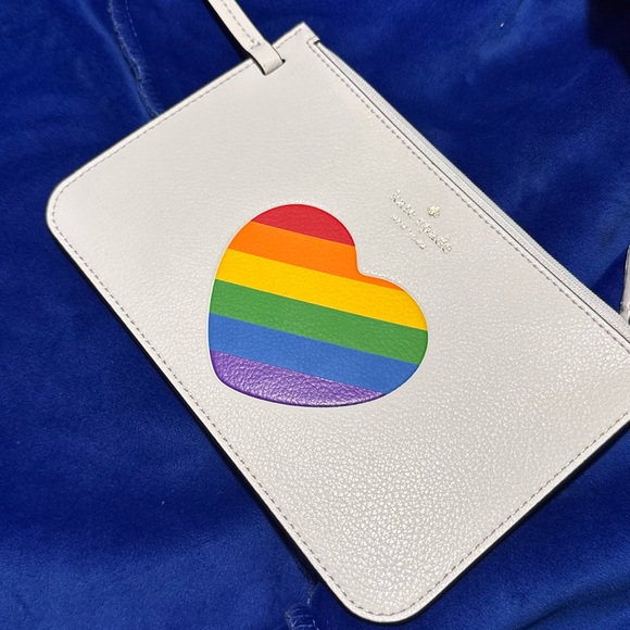 Kate Spade SS22 rainbow ๐ Tote with change purse - Picture 10 of 10